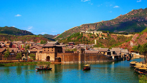 漫步时光与风情之间 国内五大特色旅游小镇推荐